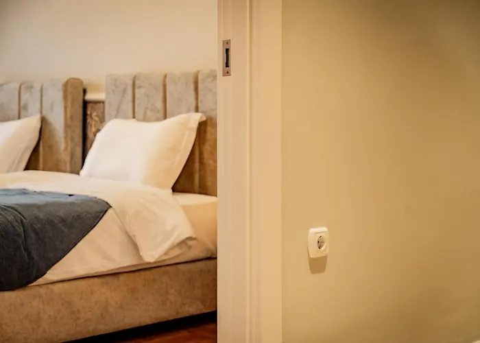 Kassandra 3 Bedroom By Midas